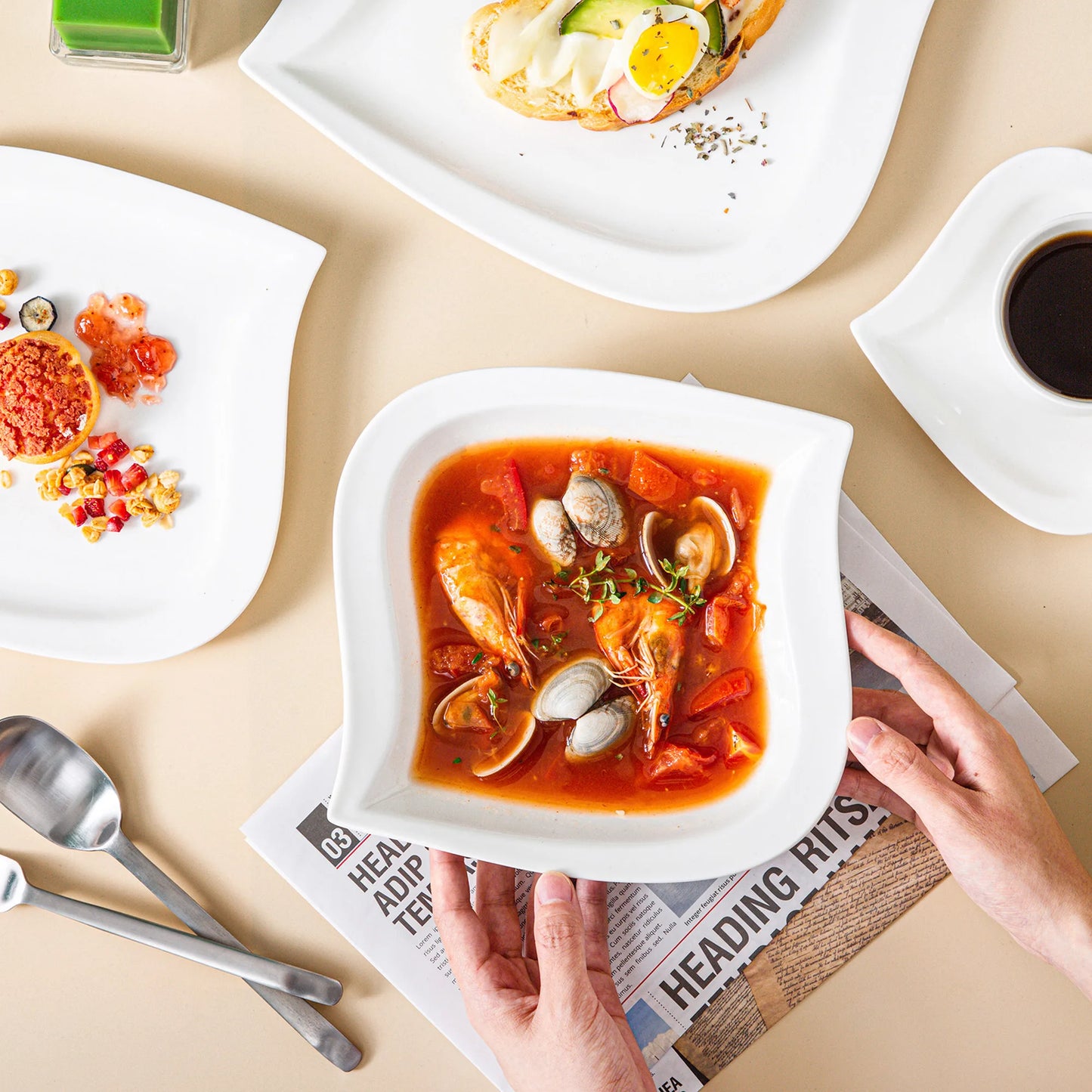 MALACASAC Porcelain Dinnerware Set For Home Use And Entertaining